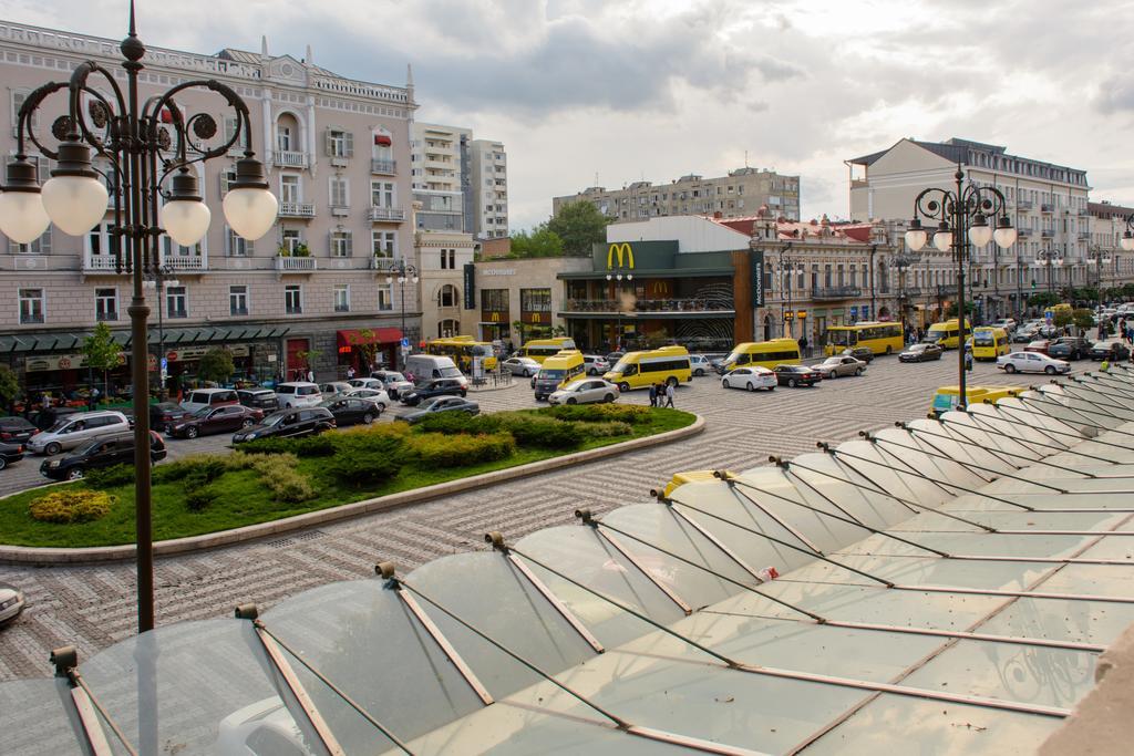 Dat Exx Apartments On Marjanishvili Tbilisi Rum bild